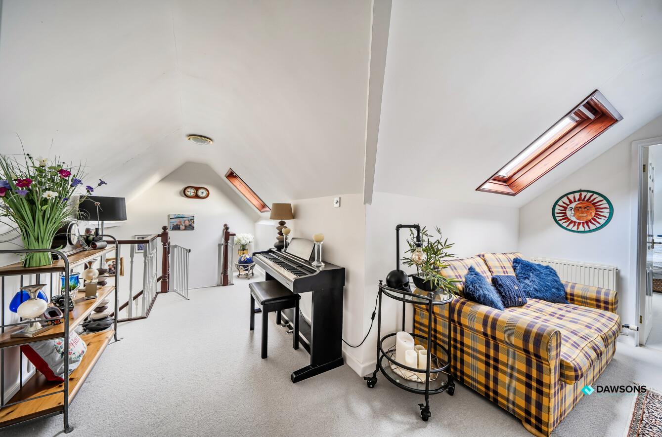 Hillgrove, Caswell, Mumbles, Swansea, SA3 4RQ